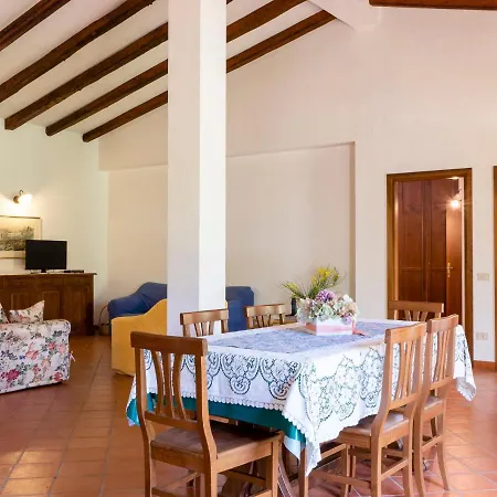 Villa Il Casolare By Interhome
